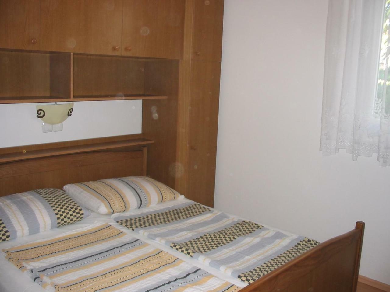 Apartmani Manuela Lopar Zimmer foto