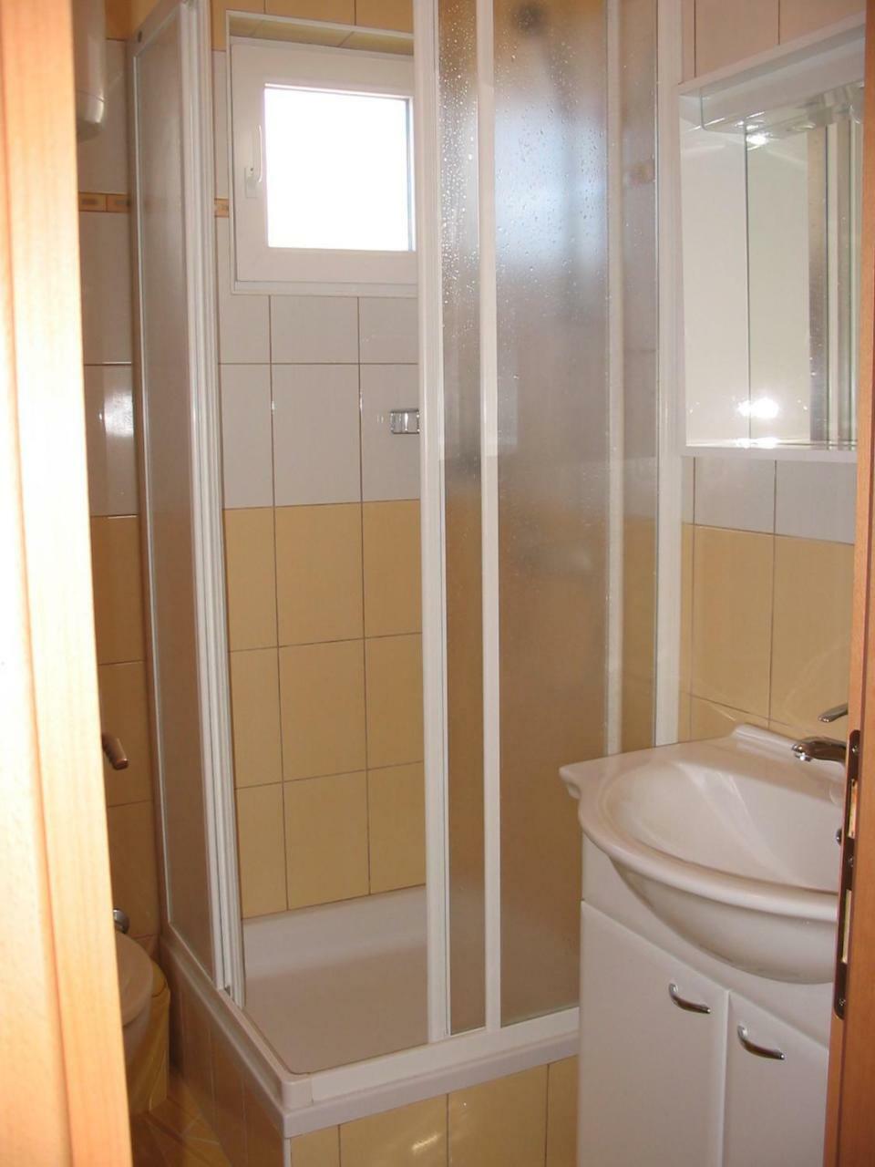 Apartmani Manuela Lopar Zimmer foto